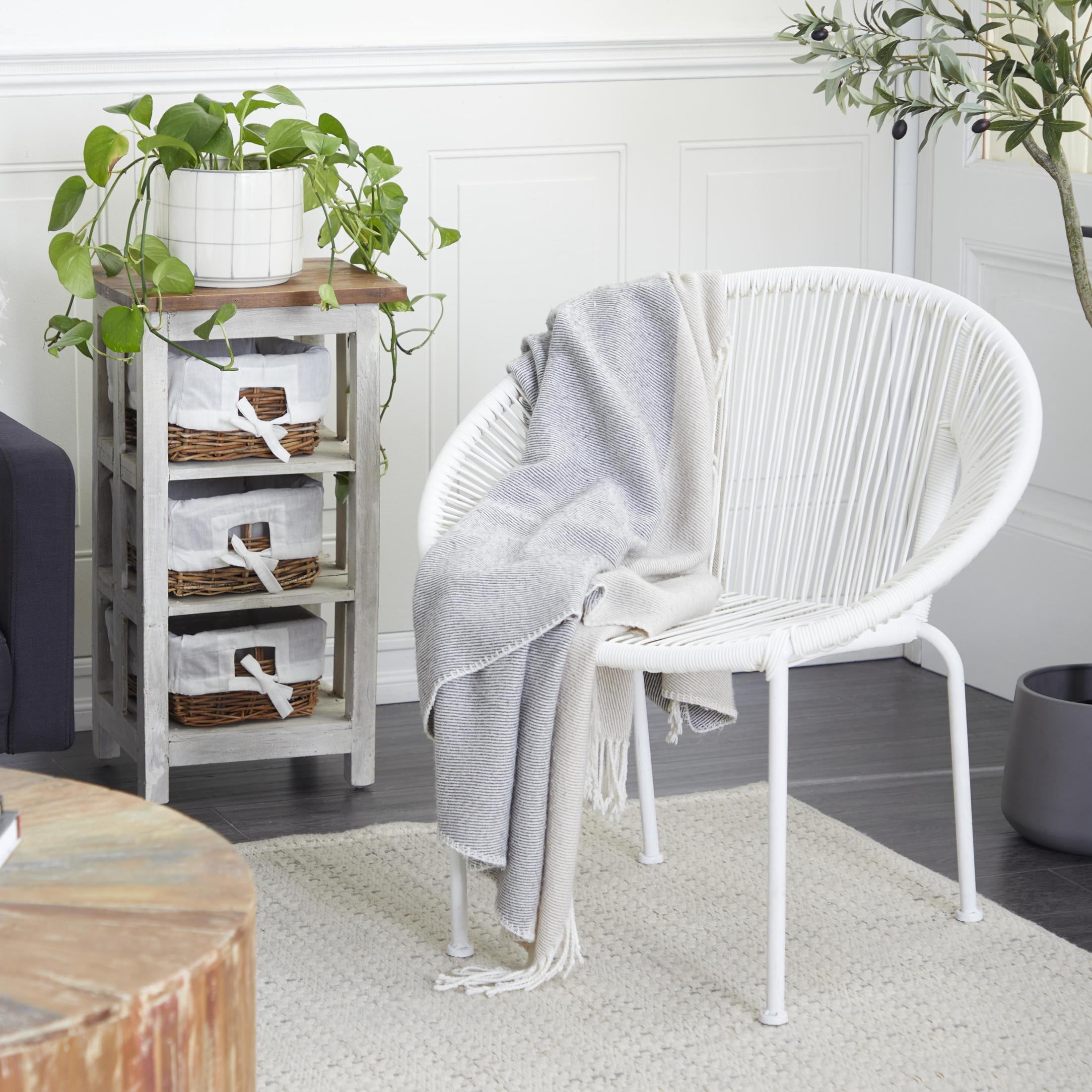 DecMode Plastic Rattan Outdoor Chair - White