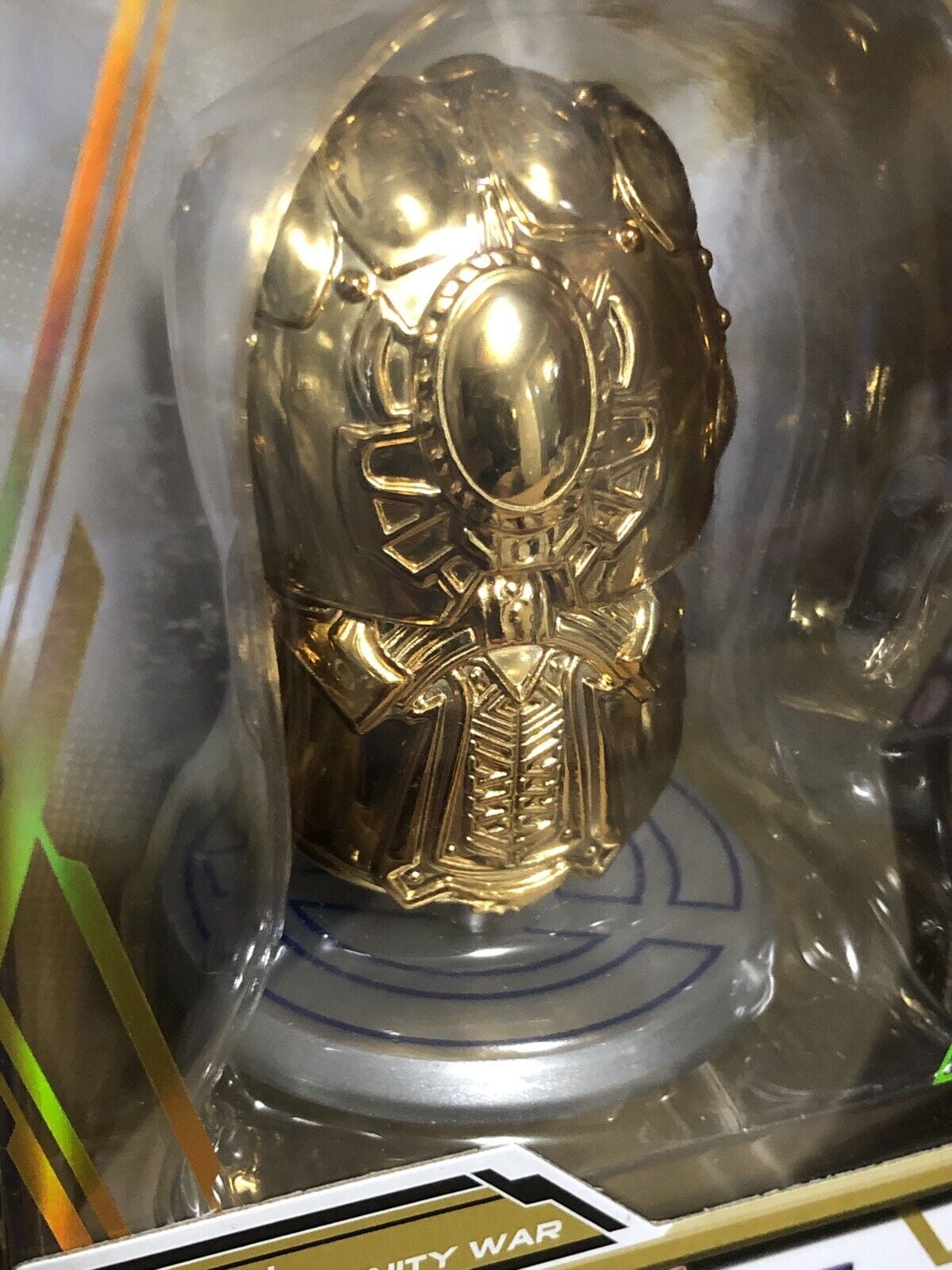 Hot Toys Avengers: Infinity Gauntlet Metallic Gold Version