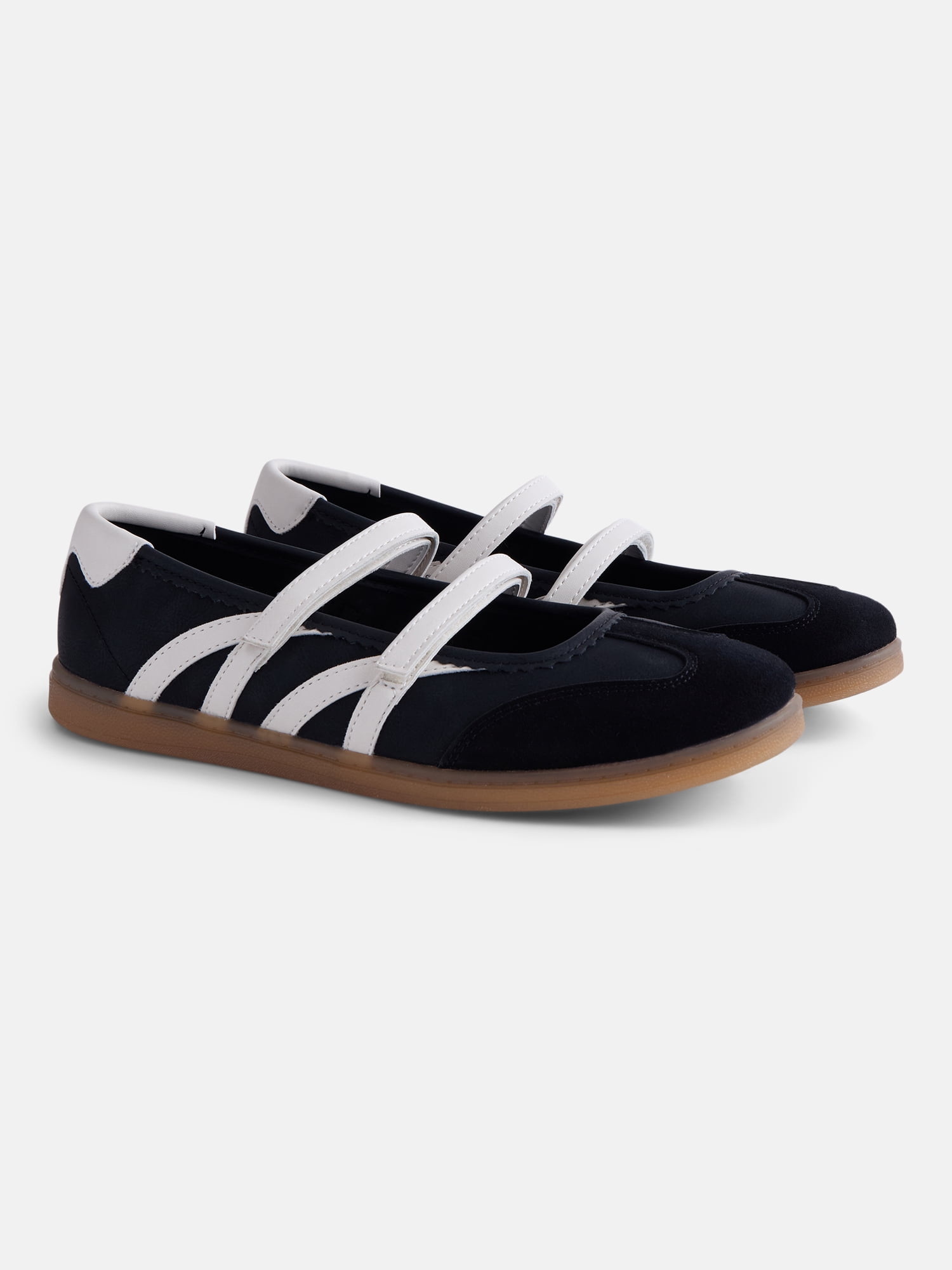 No Boundaries Women’s Strappy Ballet Sneakers