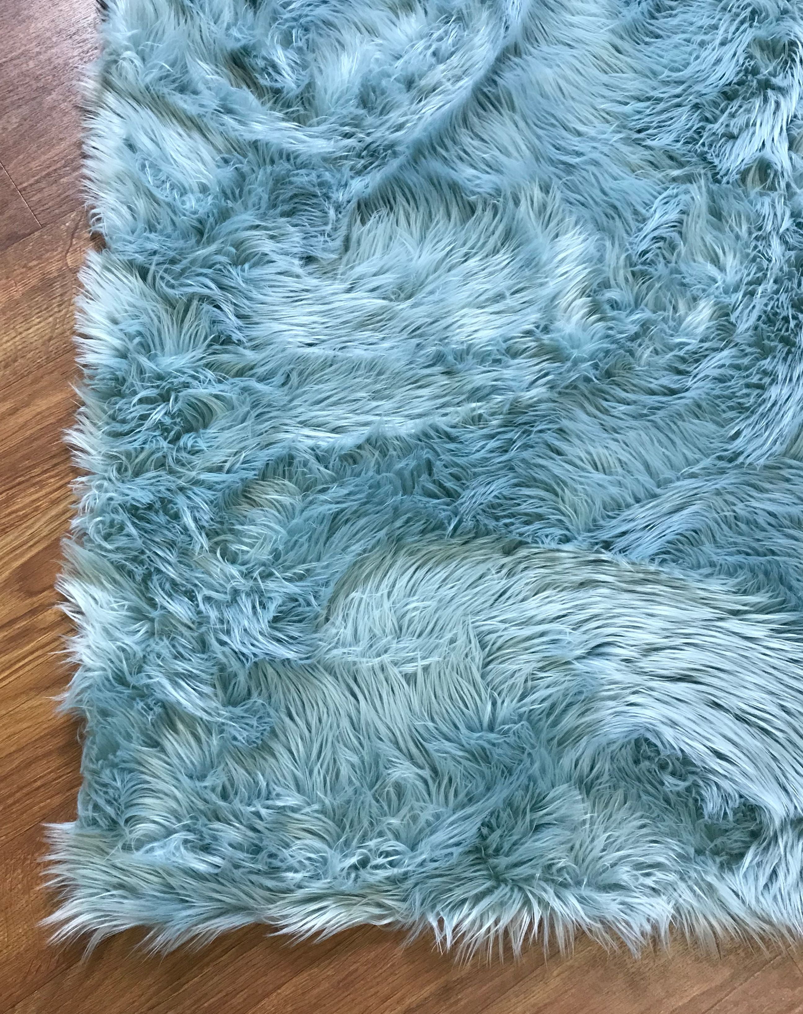 Serene Faux Fur Shag Rug in Teal 4' x 6'