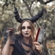 thumbnail image 4 of pstuiky Horripilantes accesorios de Halloween: cuchillo de fruta de plástico moldeado por soplado con sangre cuchillo de carnicero falso para bromas y fiestas de disfraces., 4 of 7