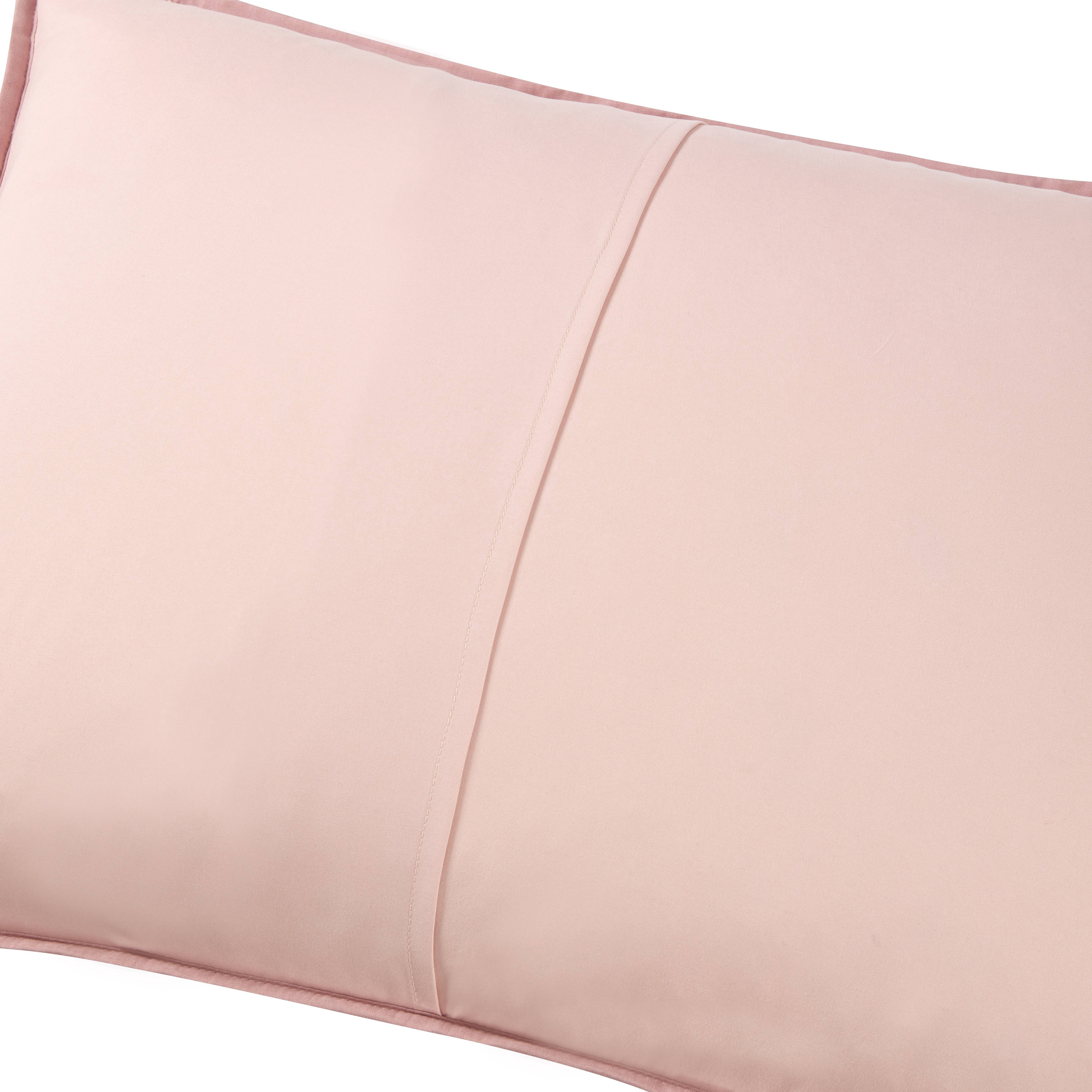 VCNY Home Embroidered 3-Piece Rose Pick Stitch Microfiber Quilt Set, Full/Queen