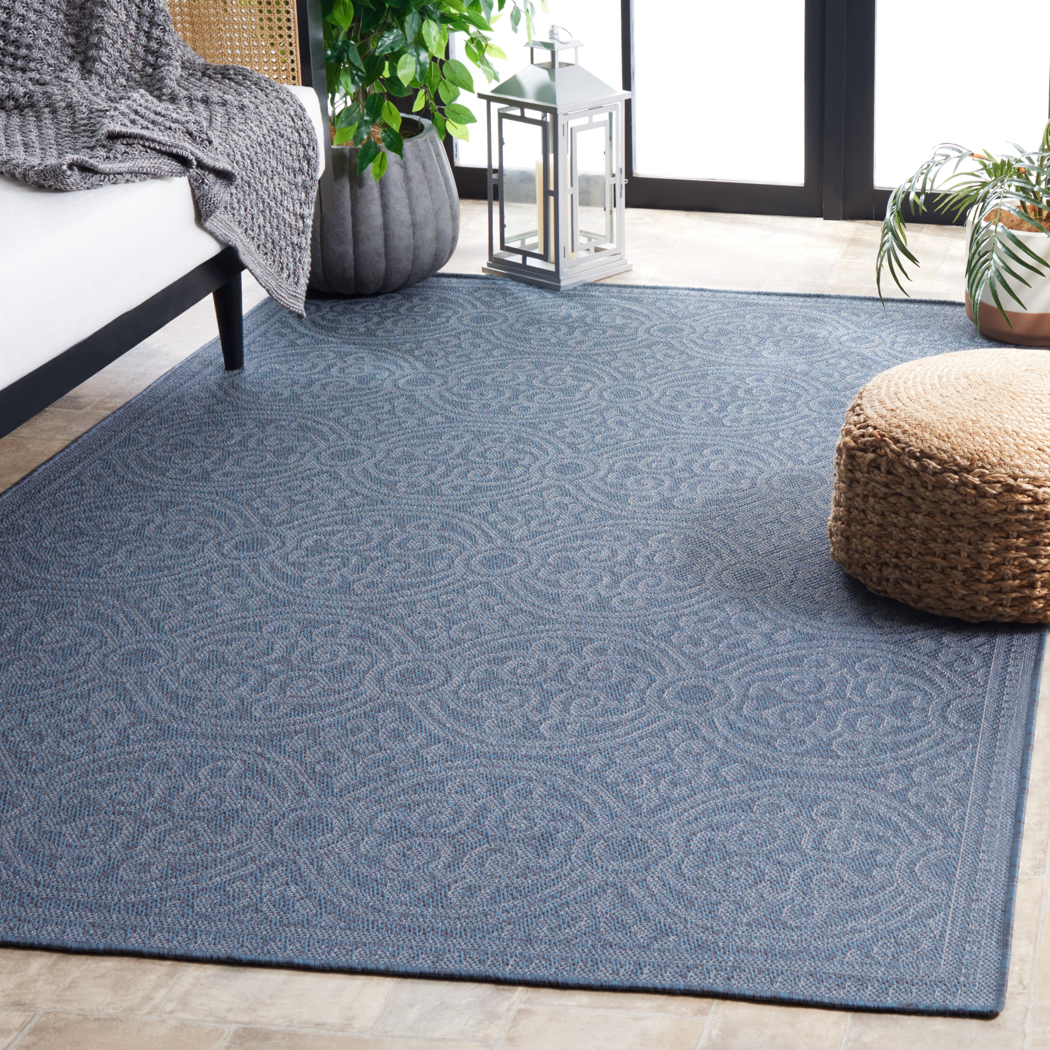 SAFAVIEH Machine Washable Rug Indoor/Outdoor Bermuda Collection - Bermuda Terrance Geometric Indoor/Outdoor Area Rug, Navy, 8' x 10'