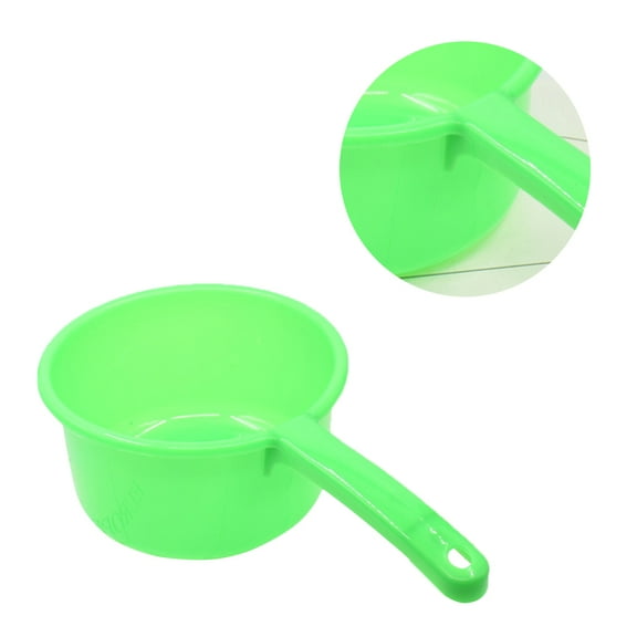 Omeite Kitchen household water scoop large long handle plastic water scoop (random color)