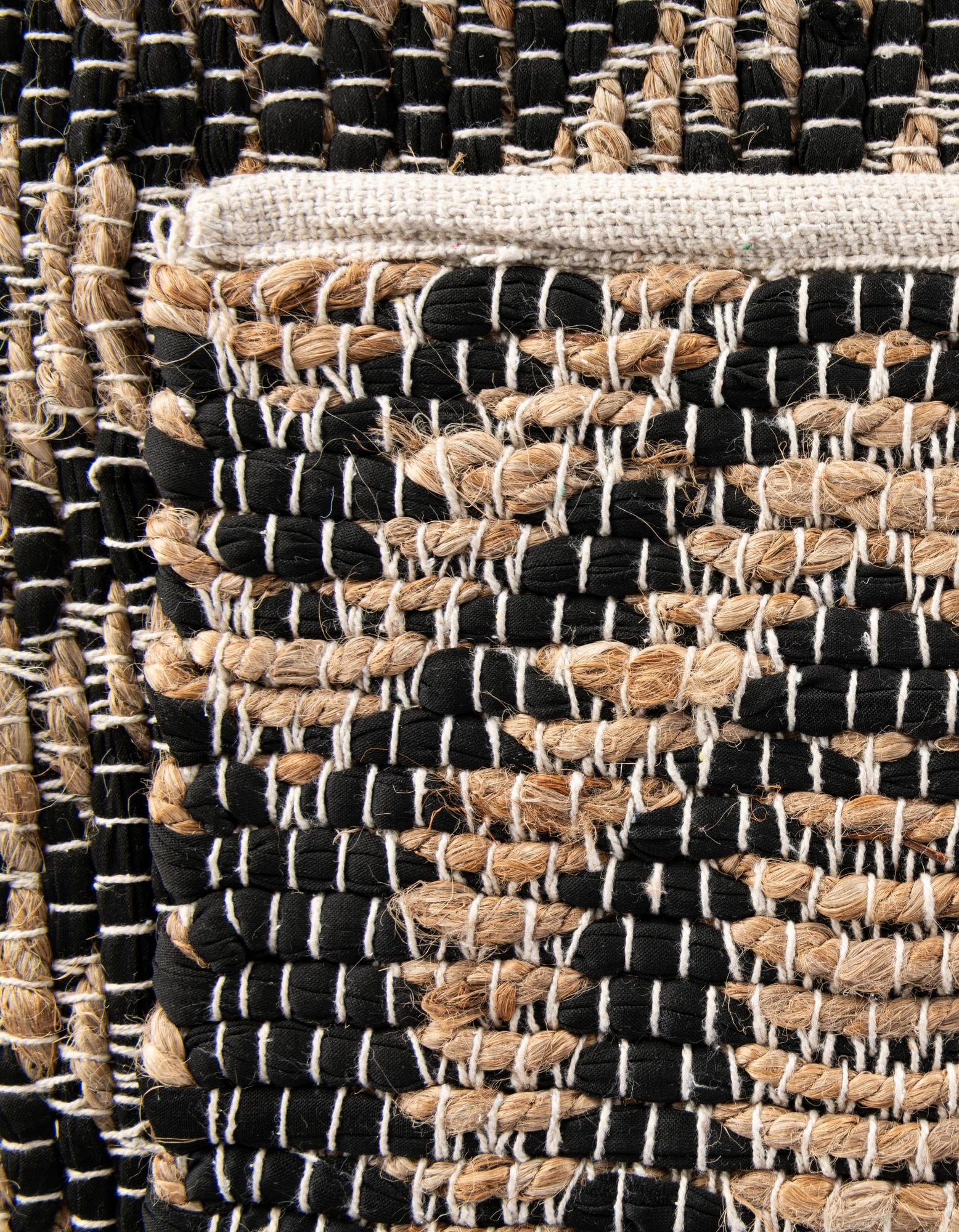 Unique Loom Chindi Jute Collection Area Rug (2' 7" x 10' Runner Black/Navy Blue)