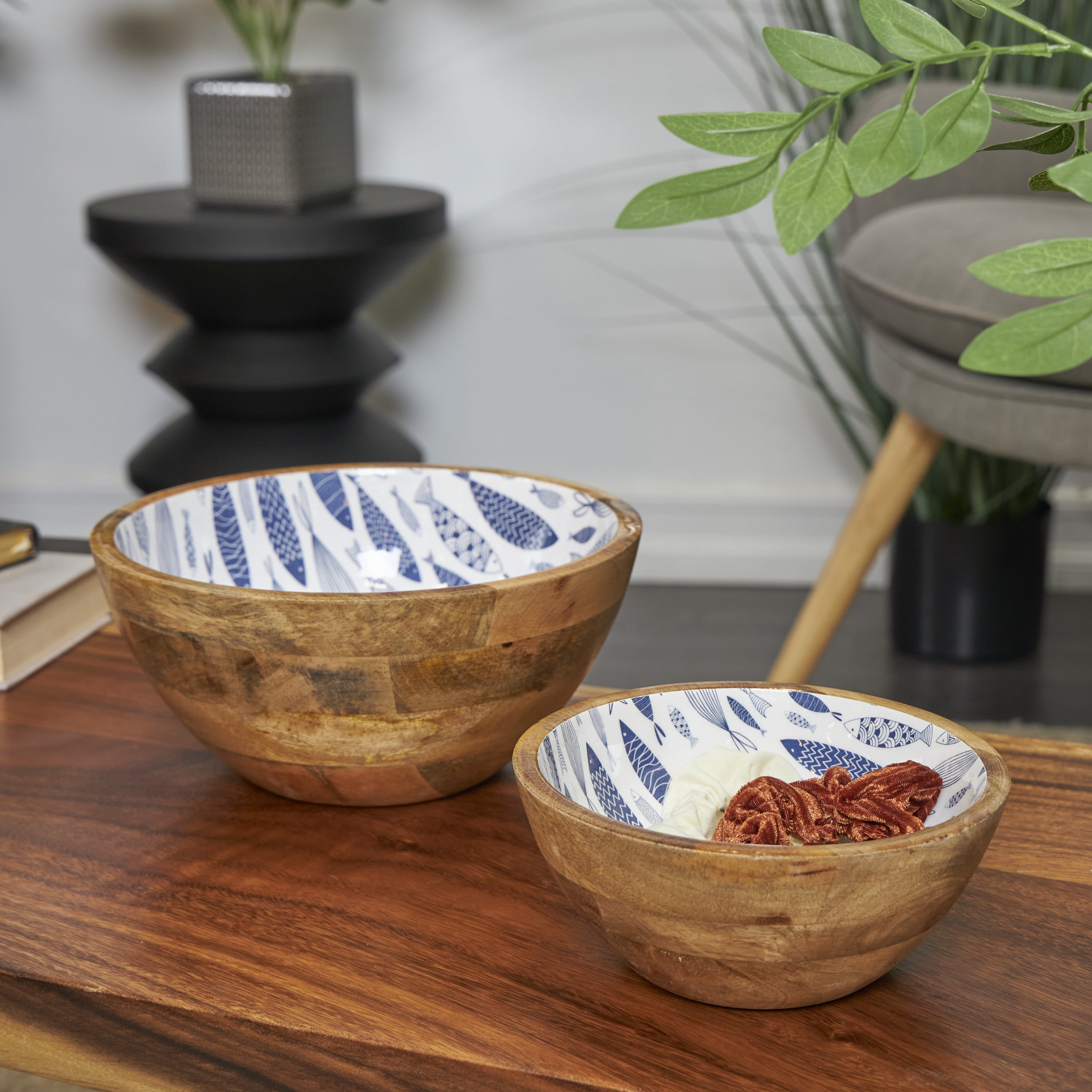 DecMode 9", 7"W Handmade Round Nesting Blue Mango Wood Decorative Bowl, Set of 2