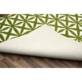 thumbnail image 3 of Mainstays Bright Eyed Suzy Polypropylene Grasshopper Green/White Indoor Area Rug, 45" x 66", 3 of 6