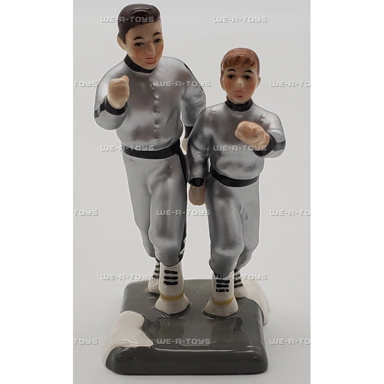 Department 56 National Lampoon Christmas Vacation Todd and Margo 6