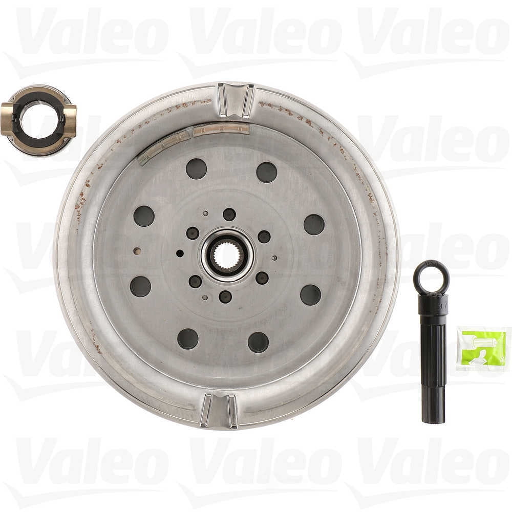 Valeo 52255601 1999-2005 Volkswagen Jetta Clutch Kit and DMF 1.8L