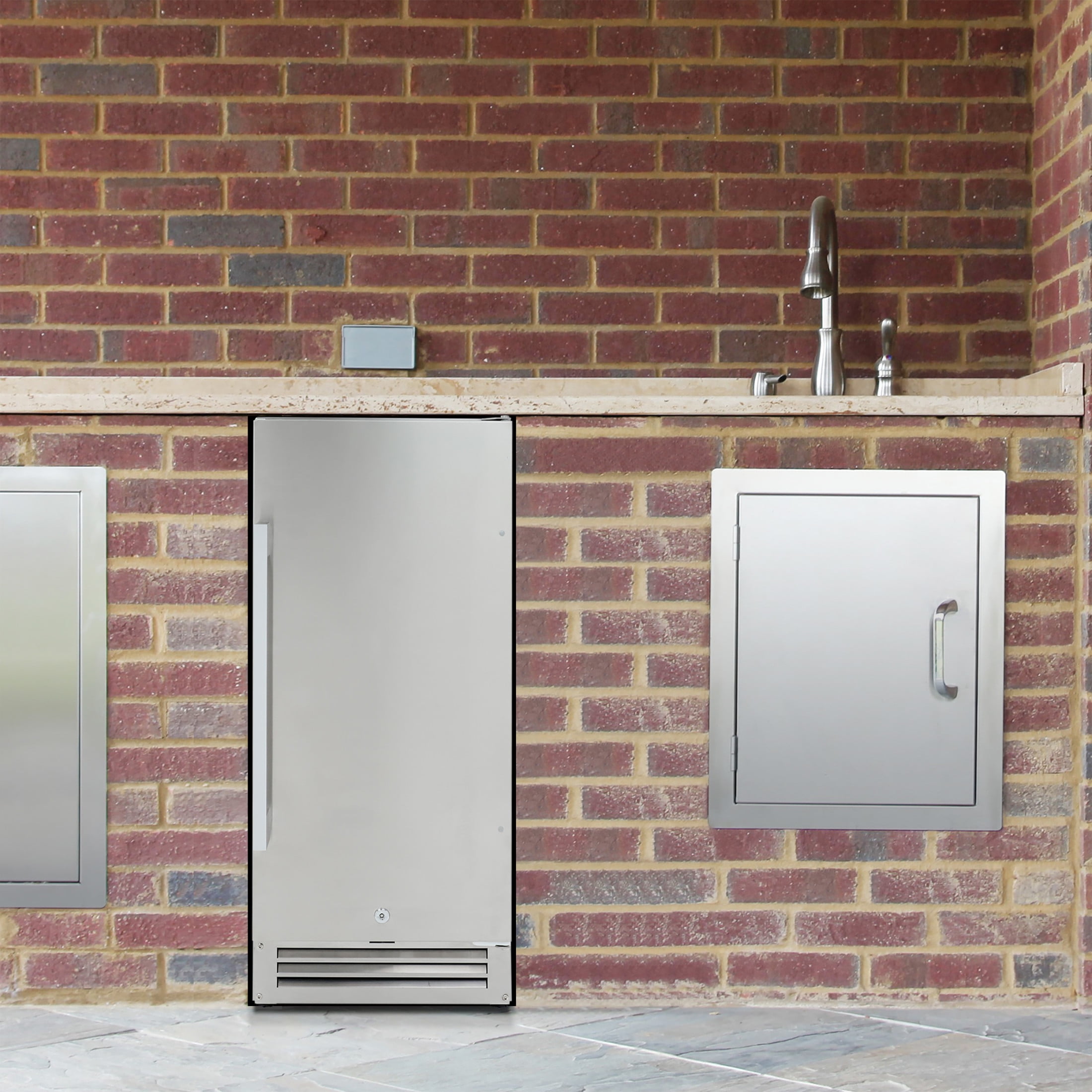 Avanti ELITE Series Compact Outdoor Refrigerator, 2.9 cu. ft., in Stainless Steel (OR1533U3S)