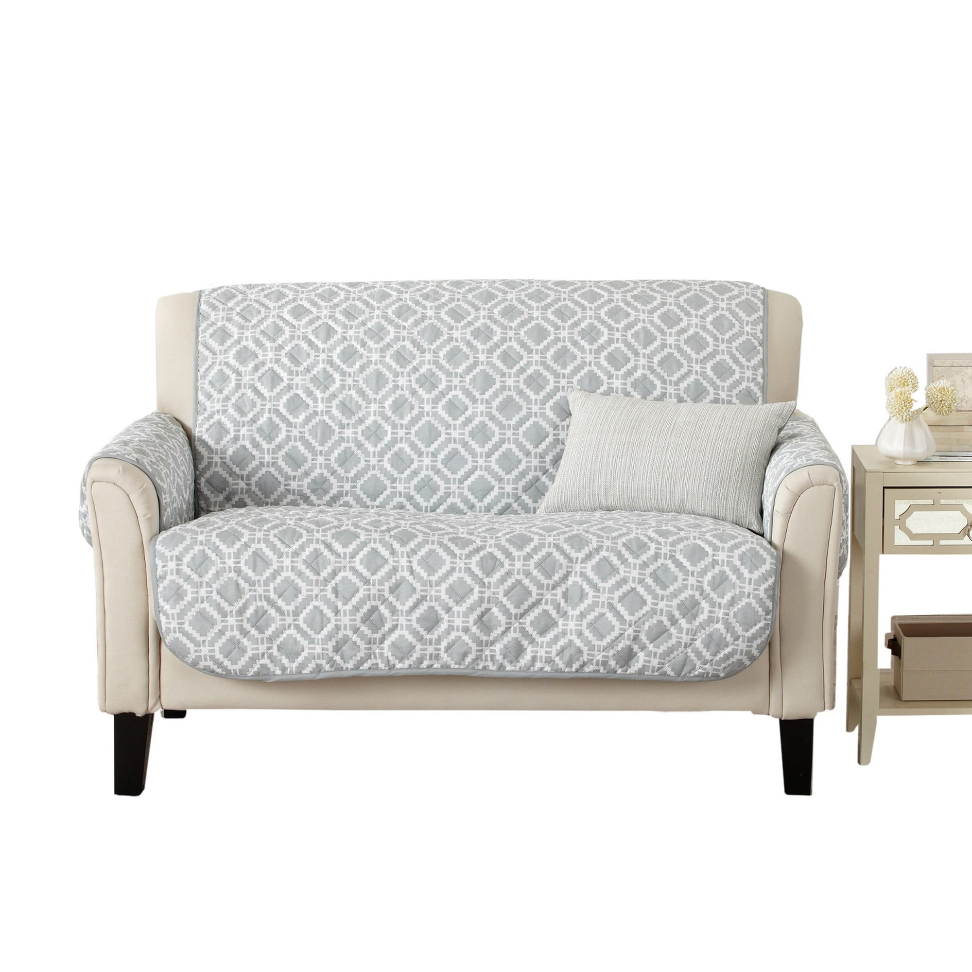 Great Bay Home Modern Reversible Quilted Loveseat Furniture Protector