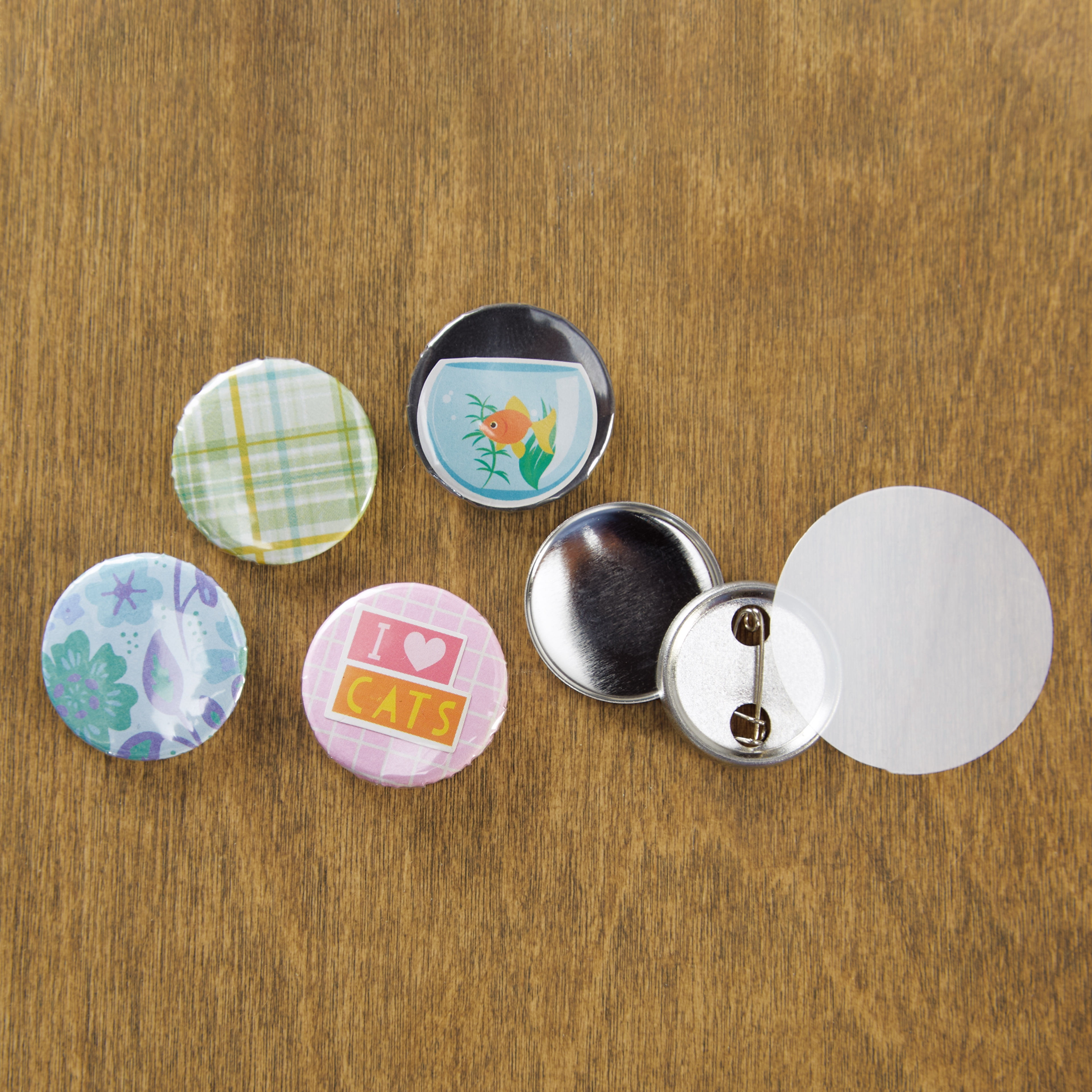 Recollections Small Button Pieces, 6 Pack