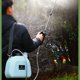 thumbnail image 3 of Pulverizador Eléctrico Portátil de 8 L Pulverizador de Jardín con Antideslizante Pulverizador Alimentado por Batería de 2000 MAh con Correa para el Hombro para el Hogar ANGGREK  Otros, 3 of 8