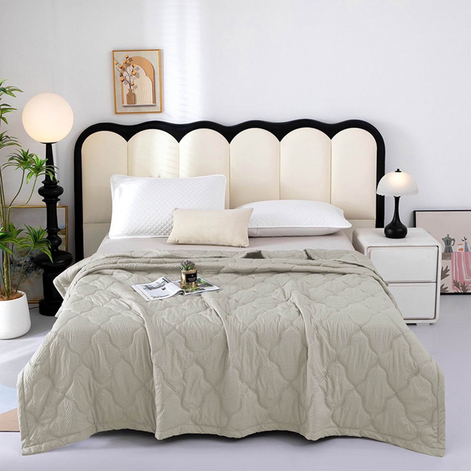 ChicYu Twin Size Summer Air Conditioning Quilt,Breathable Ice Silk Bedding for Kids Teens,Thin Quilt Core with Double-Layer Fabric,Machine Washable