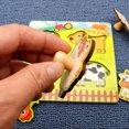 thumbnail image 4 of Rompecabezas de educación temprana Montessori para niños, tablero de rascado con iluminación para bebé, panel de clavija de madera de dibujos animados a juego, rompecabezas educativo para niños, 4 of 5