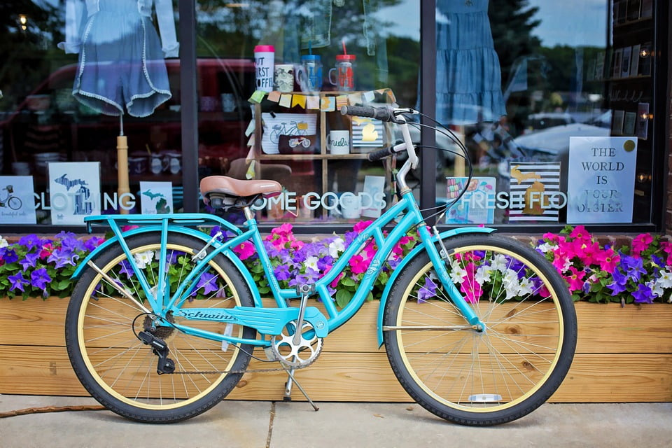 turquoise 20 inch bike
