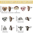 thumbnail image 2 of 6 pares de pendientes de vaquero con dijes de vaquero occidental, dijes de sombrero de vaca, dijes de corazón, postes de madera, dijes de madera natural, pendientes de madera con tachuelas., 2 of 4