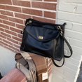 thumbnail image 2 of Bolso de hombro negro clásico para mujer, versátil, estilo retro, cruzado, cuadrado, 2024, nuevo, de gran capacidad, con solapa de cuero texturizado, 2 of 4