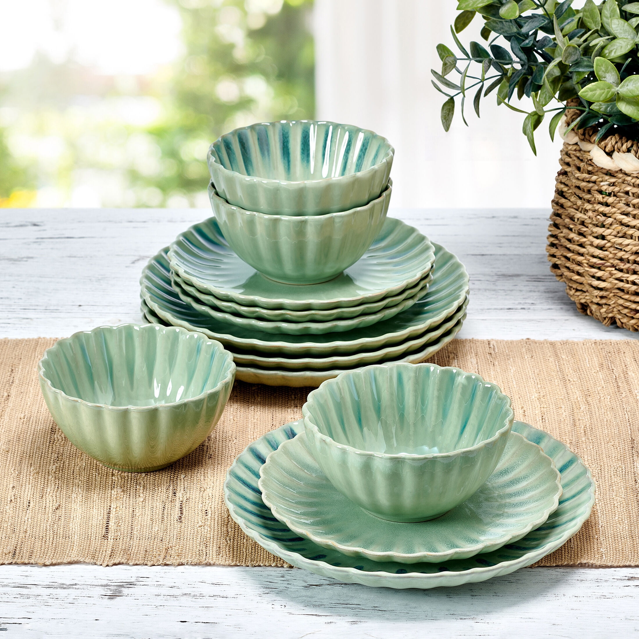 Pfaltzgraff Lucinda Green 12 Piece Dinnerware Set - Stoneware