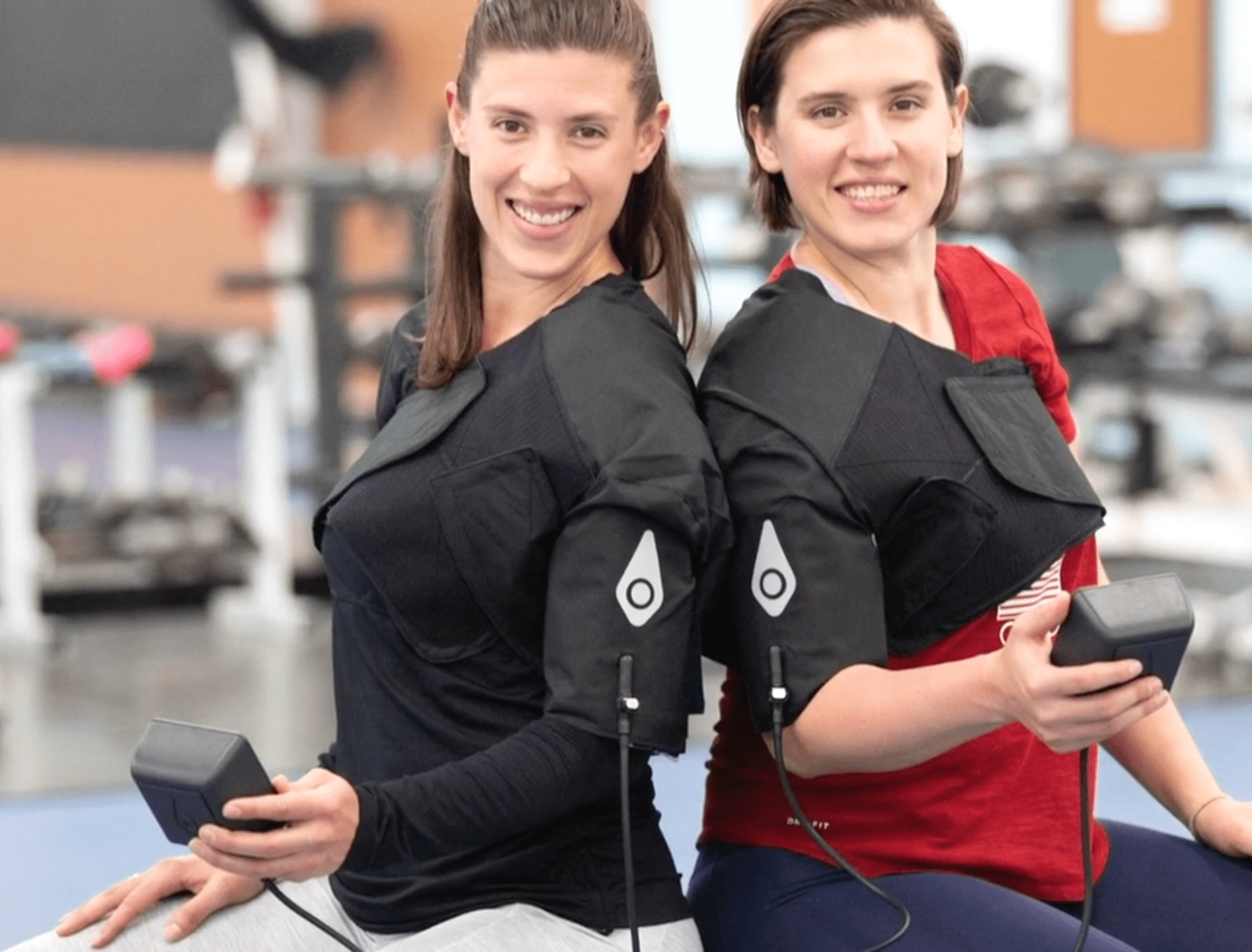 Squid Go Shoulder Cold Compression / Ice Cold Therapy Compress for Left Shoulder Pain Relief and Muscle Recovery From Injury, Surgery. Includes: Left Shoulder Wrap, Gel Pack and Squid Pump