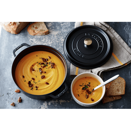 Staub - Cast Iron 4-qt Round Cocotte - Matte Black