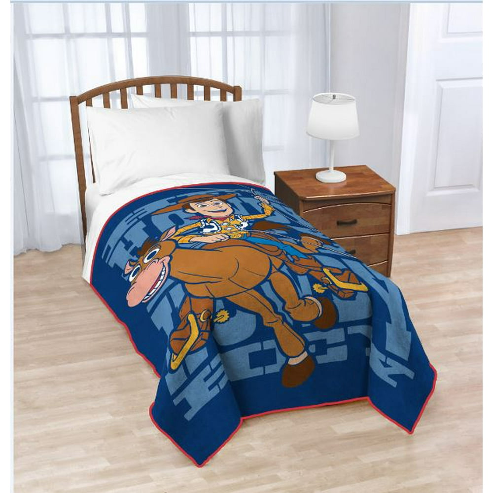 Disney Toy Story 4 Plush Blanket - Walmart.com - Walmart.com