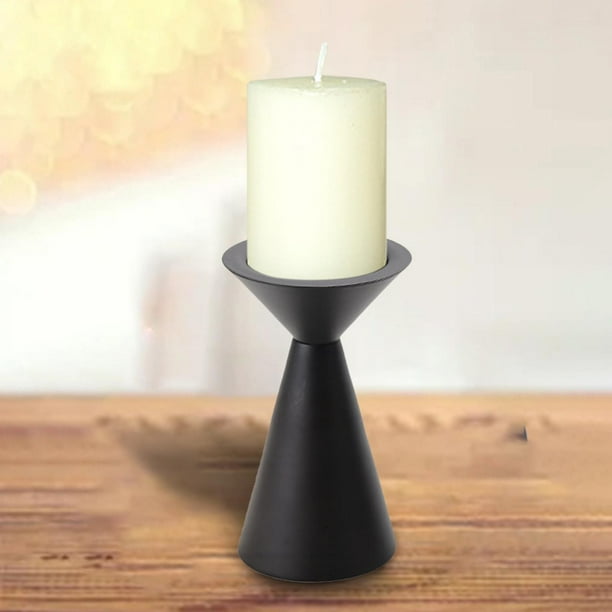 Modern pillar 2024 candle holders