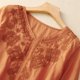 thumbnail image 4 of Camiseta de manga corta con cuello en V y bordado para mujer - Top fino y transpirable de alta densidad, mezcla de lino, M-XXL, 4 of 6