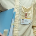 thumbnail image 4 of WEUVEB 50Ud Portagafete Con Clip De Piel Y Metal Para Oficinas Ferias Y Actividades Varias, 4 of 6