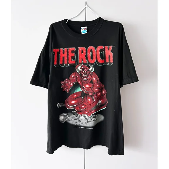 Rare vintage WWF the Rock Dwayne Johnson T-Shirt