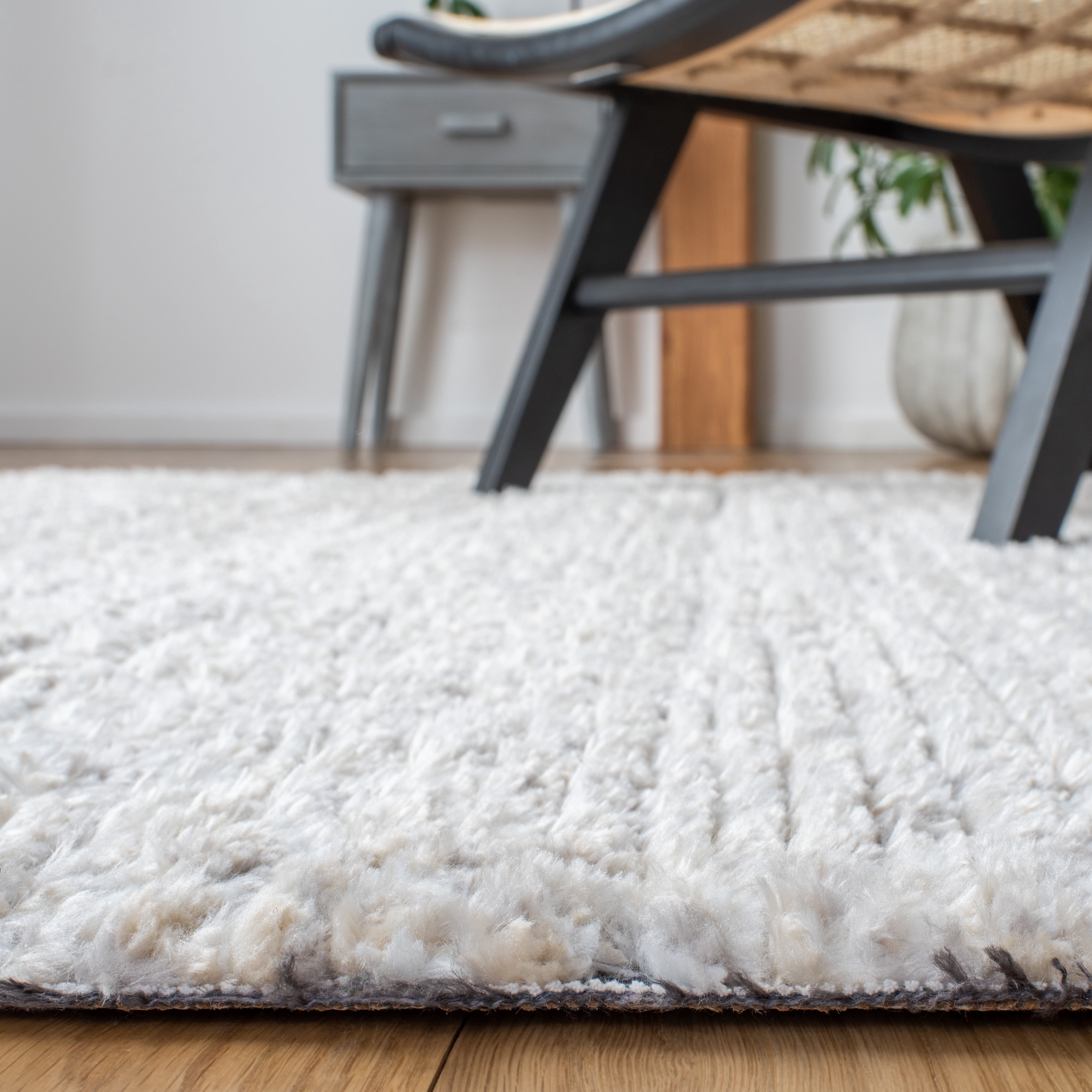 Safavieh Burko Kazi Abstract Area Rug, Gray/Ivory, 4'5" x 6'5"