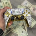 thumbnail image 2 of Controlador Inalámbrico MODDEDZONE PS5 Diseño Oro Dinero, 2 of 5