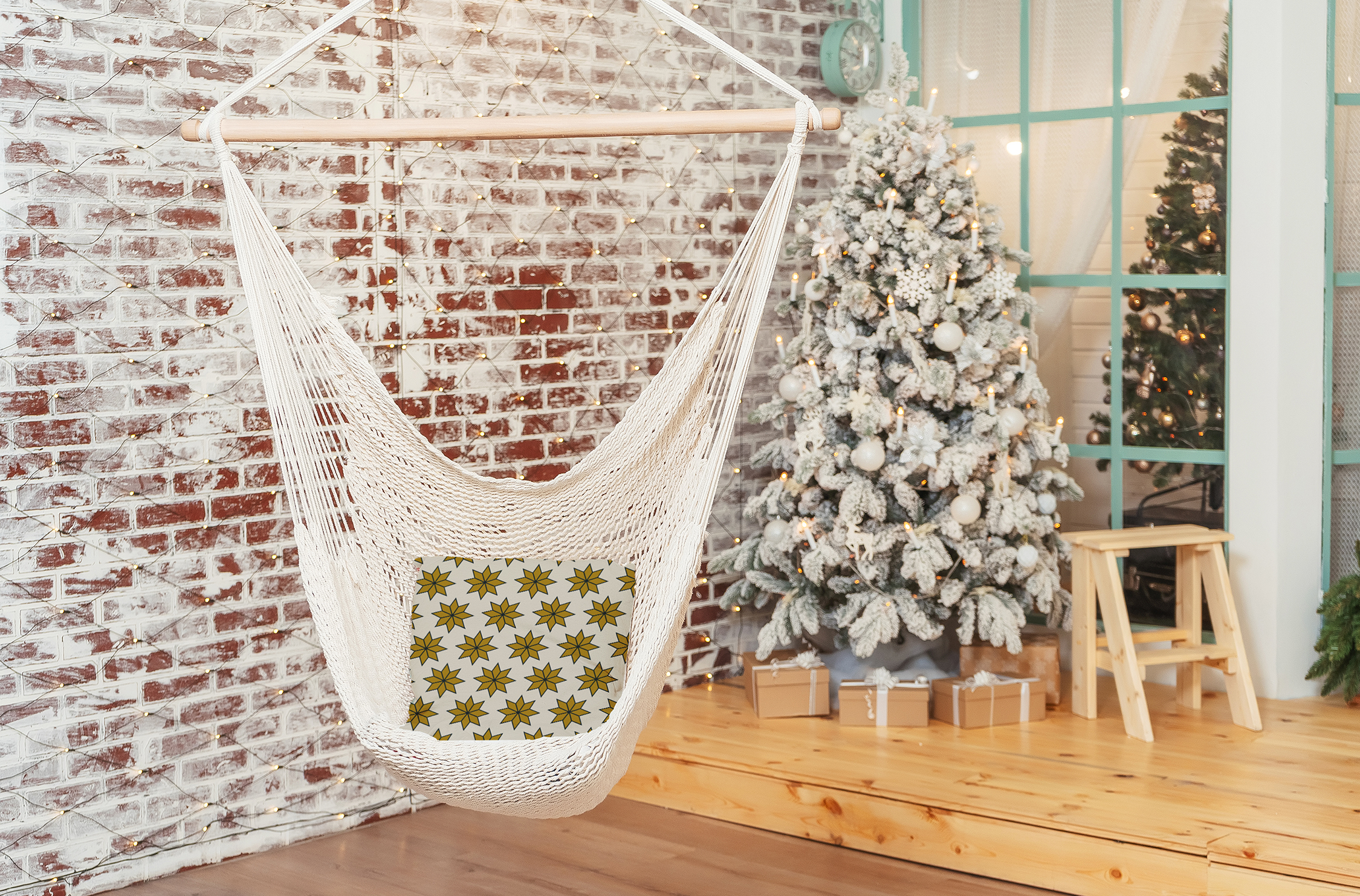 Simply Daisy Gold Colored Christmas Stars Christmas Soft Spun Polyester Indoor/Outdoor Throw Pillow, 20" x 20"