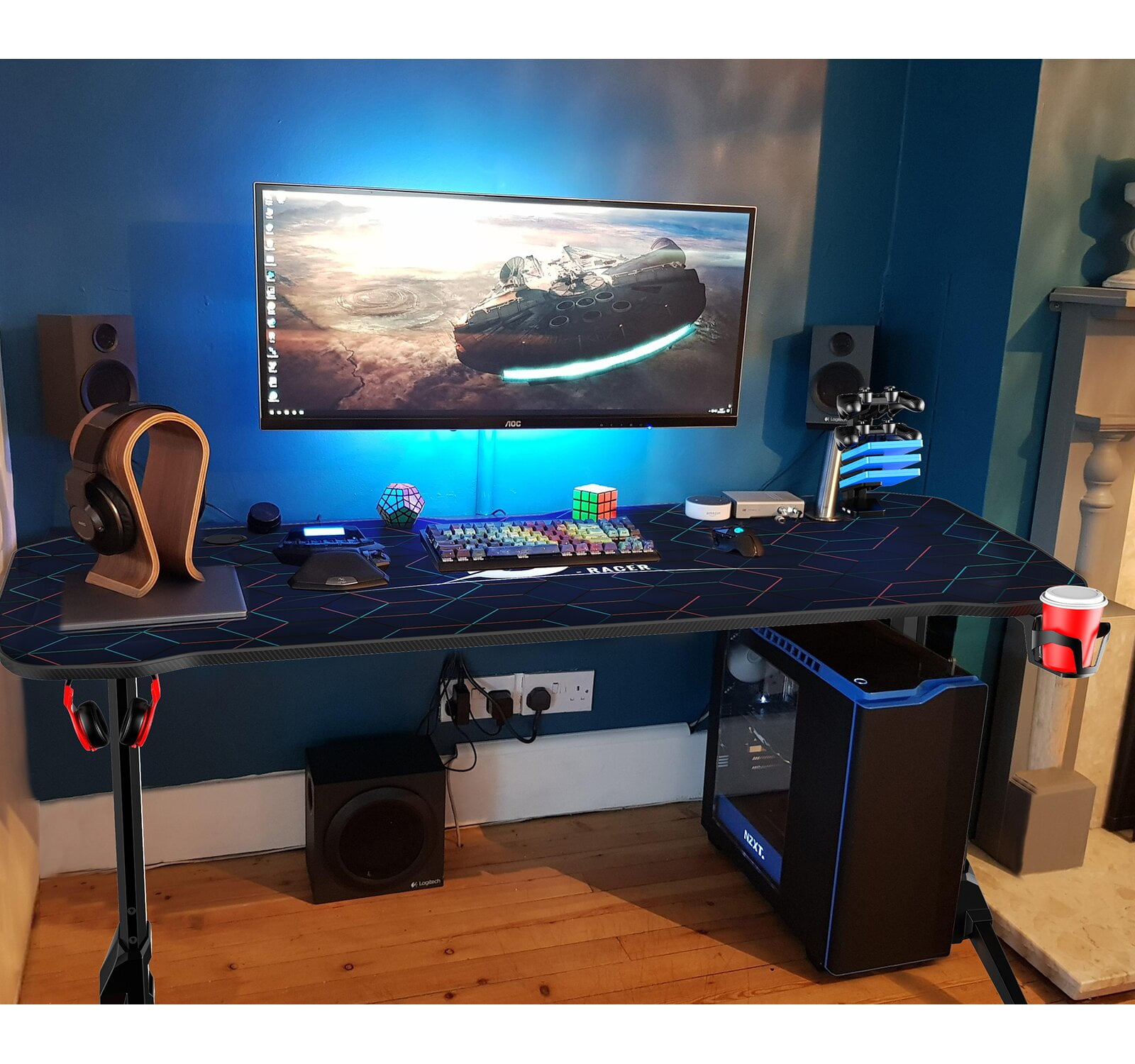 Height Adjustable Gaming Desk, Cable Management, Height Adjustable
