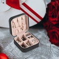 thumbnail image 1 of Fiudx Organizador de Pendientes, Joyero de Franela, con Múltiples Compartimentos para Guardar Anillos, Asa de Cinta, Ideal para Pulseras, Pendientes, Relojes, Regalo para Adultos, Disponible En Vario, 1 of 5