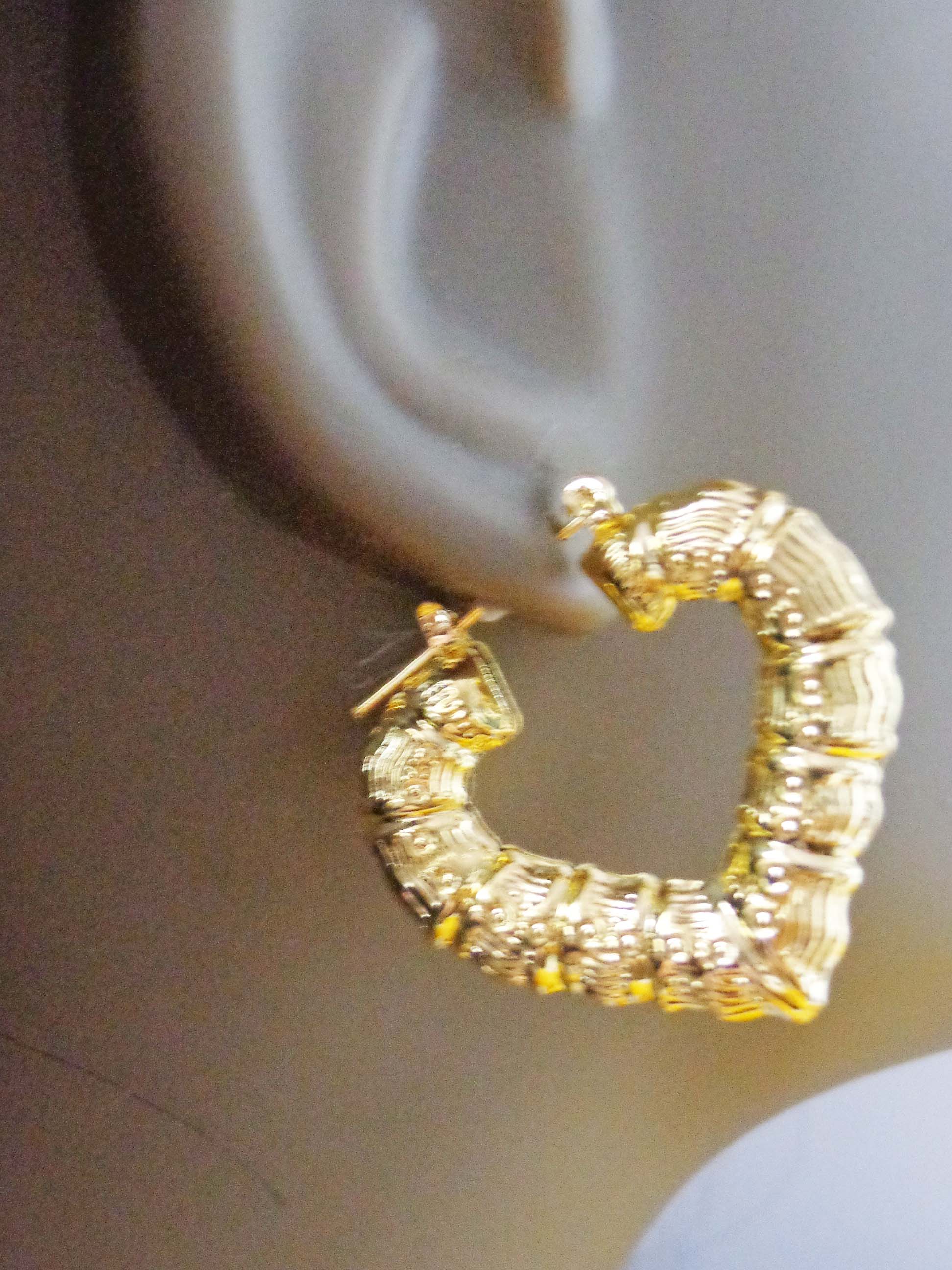 Bamboo Heart Earrings Gold Tone Heart 1.25 inch Hoops Small - image 3 of 3