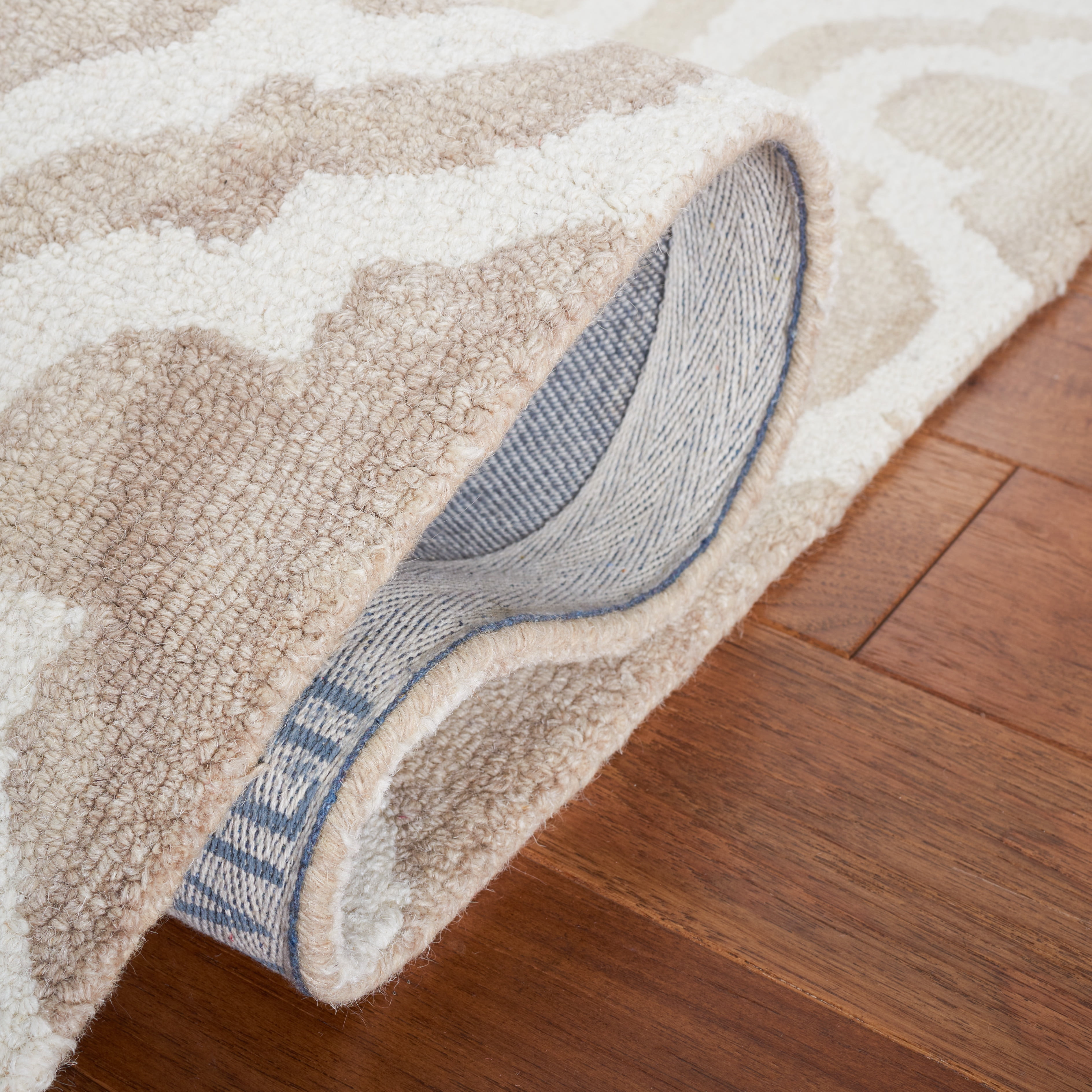 Safavieh Dip Dye Jolyon Geometric Wool Area Rug, Beige/Ivory, 7' x 7' Round