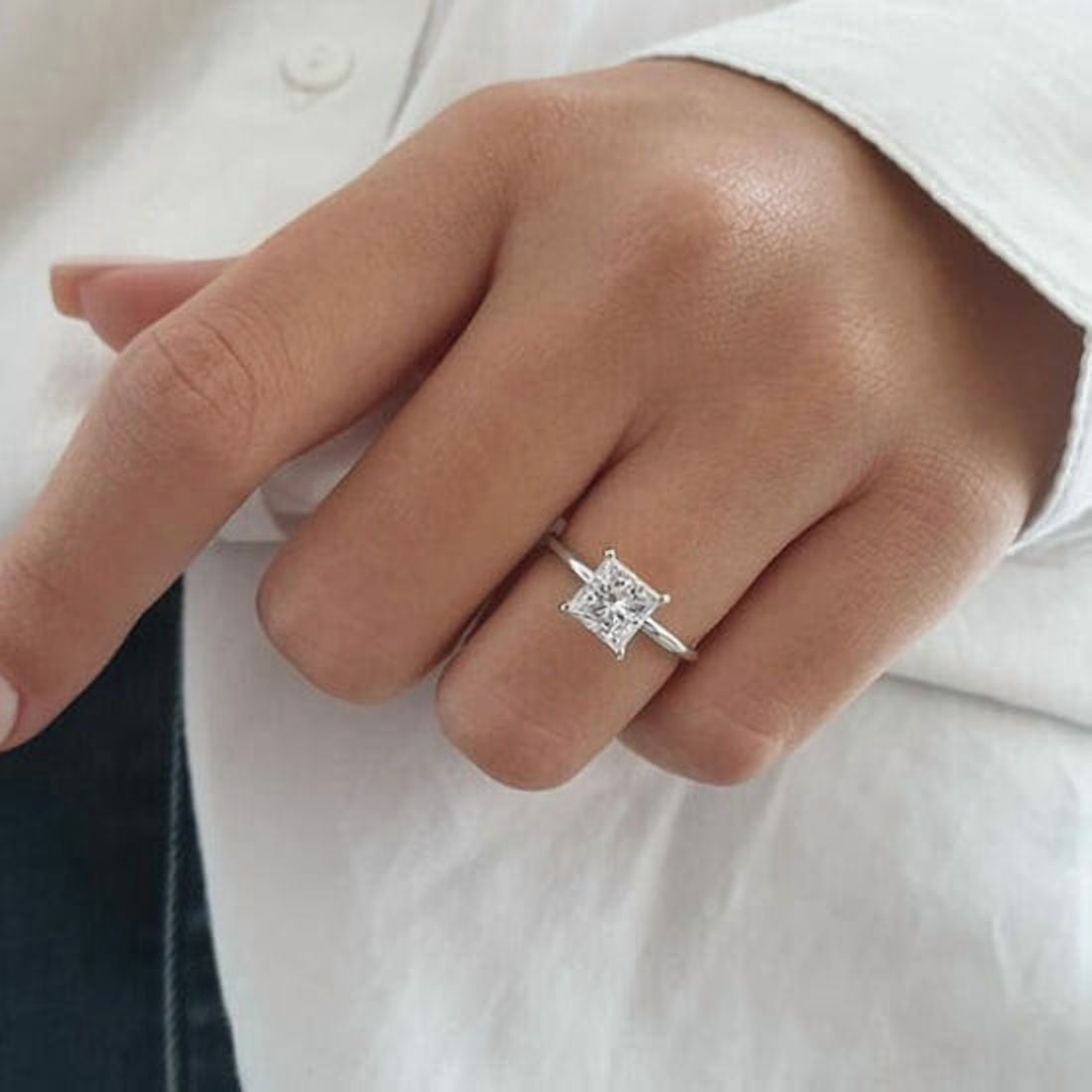 solitaire jewels 1CT Princess Cut Moissanite Solitaire Engagement Ring For Women, 10K White Gold