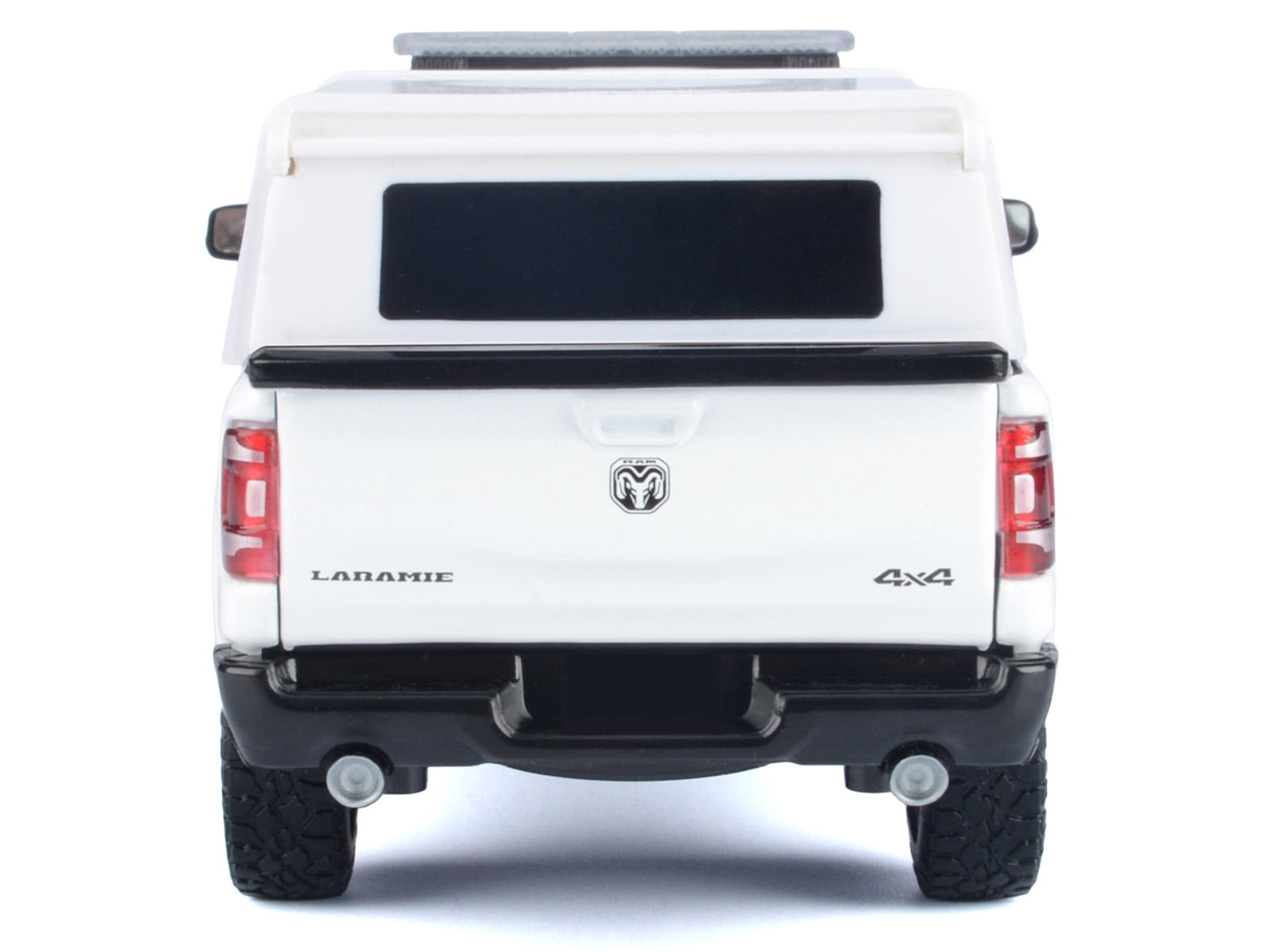 2019 RAM 1500 Laramie Crew Cab Pickup Truck with Truck Bed Camper White "Custom Builder's Kit" Series 1/27 Diecast Model Car by Motormax