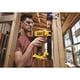 thumbnail image 3 of Kit de grapadoras DEWALT 20V MAX* para cables (DCN701D1) con accesorios, 3 of 8