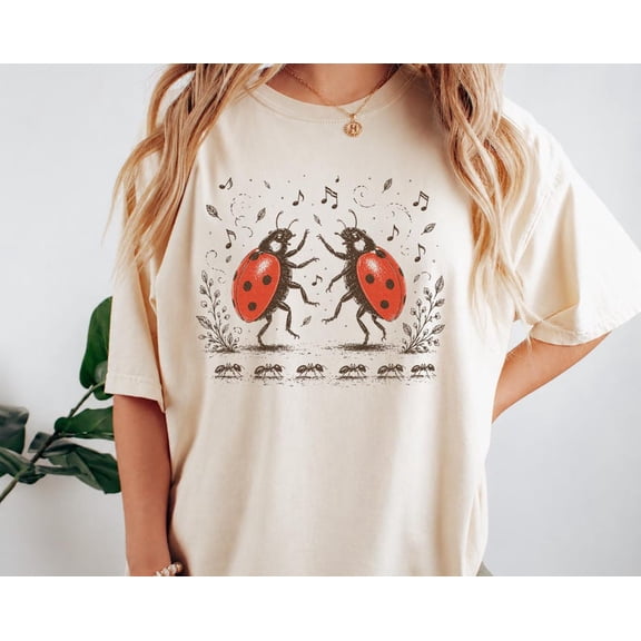 The Last of the Bugs Graphic Tee, Retro Bug Graphic Shirt Botanical Dragonfly Butterfly Garden Nature Illustration Tee Unisex Cotton T-Shirt
