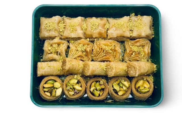 Cedar Pastries 19 Piece Authentic Baklava Assortment