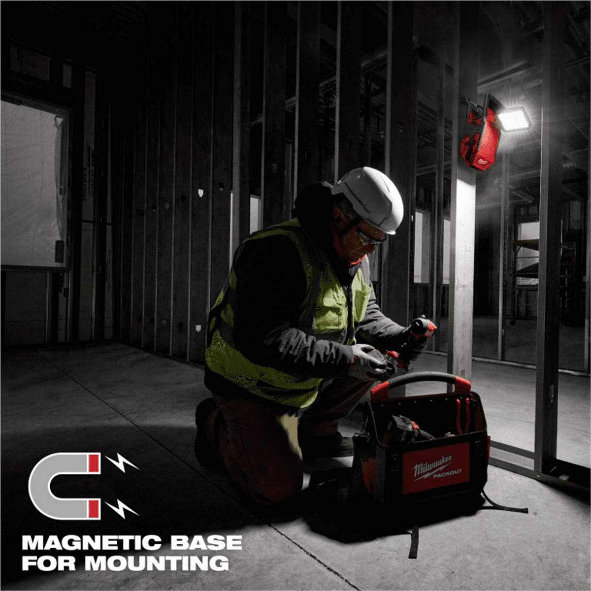 Milwaukee Tool M18 ROVER Clamping Flood Light