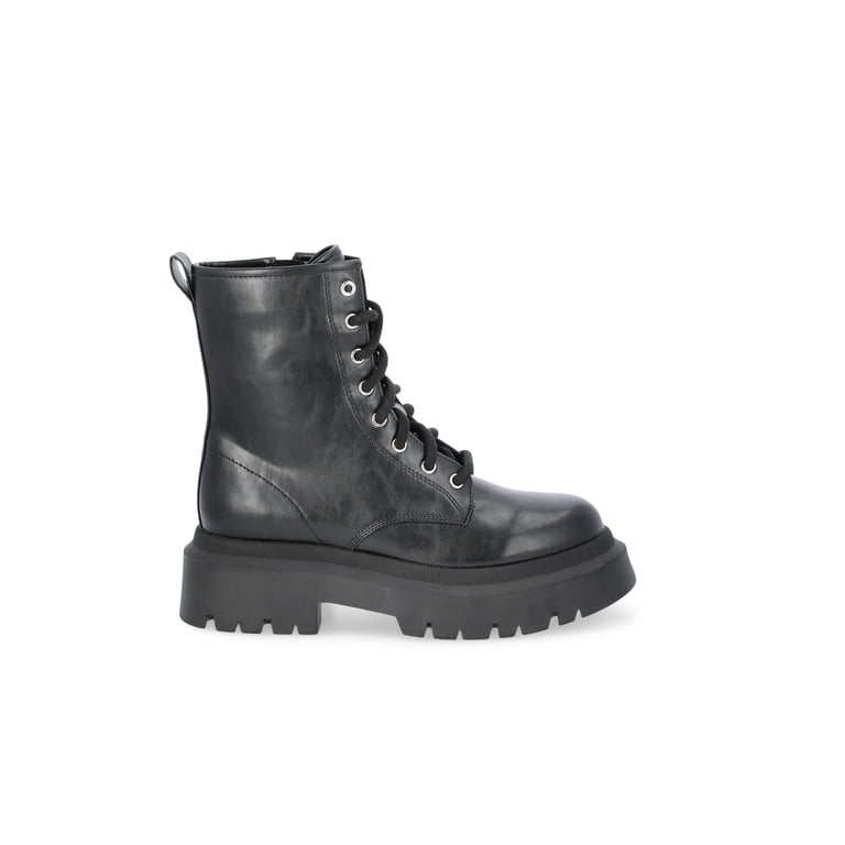 No Boundaries Women's Lug Sole Combat Boots, Wide Width Available