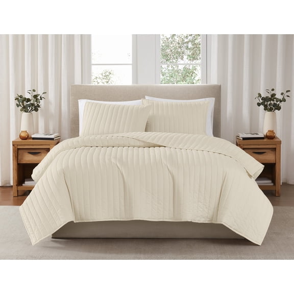 Brooklyn Loom Classic Solid 100% Cotton 200 Thread Count Percale Chalk 3-Piece King Quilt Set, Solid Casual themed, Adult Bedding, OEKO-TEX Certified