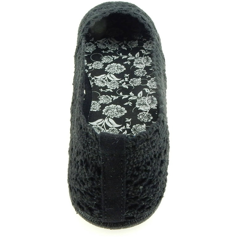 Faded glory store crochet flats