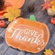 thumbnail image 4 of Decoraciones de Halloween, 10 lindos platos de papel de calabaza para Acción de Gracias y Halloween. Vajilla agradable para platos de postre alegres para fiestas y celebraciones de festivales. Plato d, 4 of 6