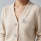 thumbnail image 4 of Conjunto floral para fundas de botones de camisa – tachuelas sintéticas para ropa de negocios, gorras metálicas ornamentadas con cierre seguro, detalles decorativos de perlas con pedrería y perlas, 4 of 6