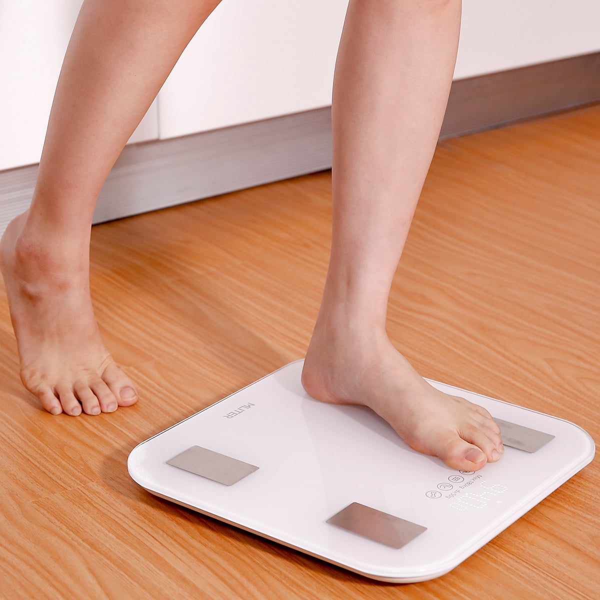 Body Fat Scale Easy Operation Measure 11 Body Composition Data High Precision Statistics By Date/Week/Month 16 Users Information Storage Super White Tempered Glass Platform