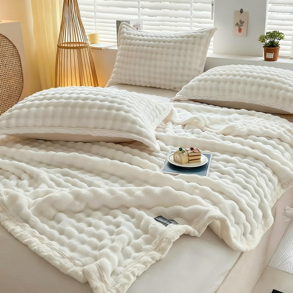 Yokan Soft Fleece Quilts Blanket, Warm Double-Sided Velvet All-Season Throw Quilt, Cozy Blanket for Sofa, Navy/Blue/Light Blue, Quilted Throw for Bed & Couch, Warm Winter Throw